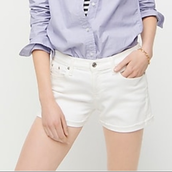NWOT women’s jcrew white jean shorts, size 26